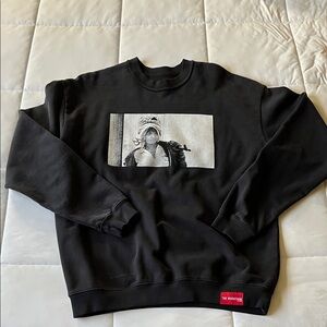 Crewneck sweater